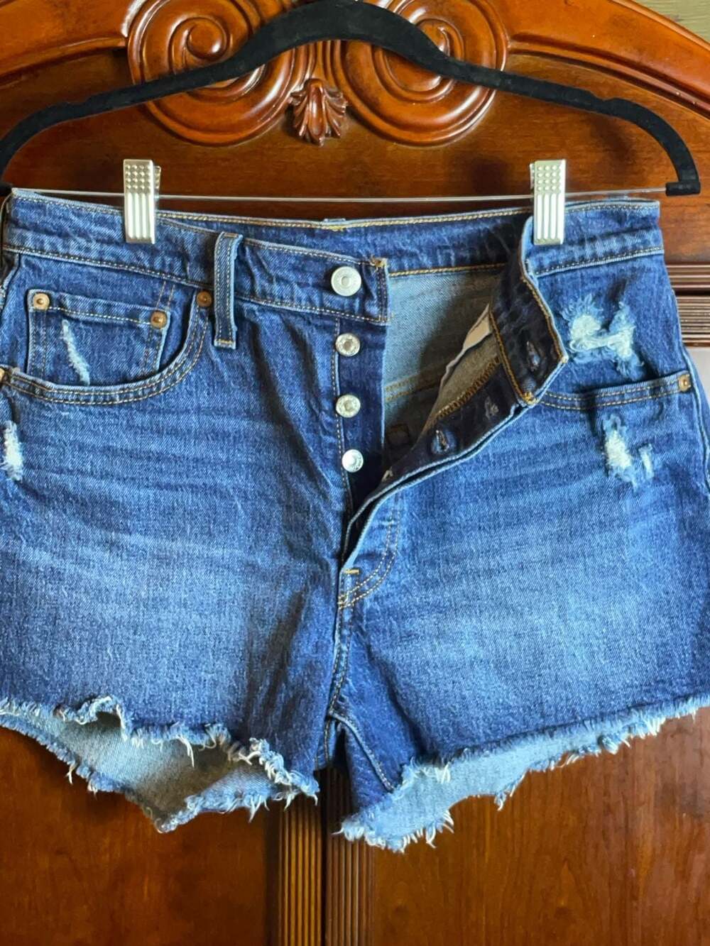 Levi's 501 Original Distressed Cut-Off Denim Shorts Size 29 - Picture 2 of 10